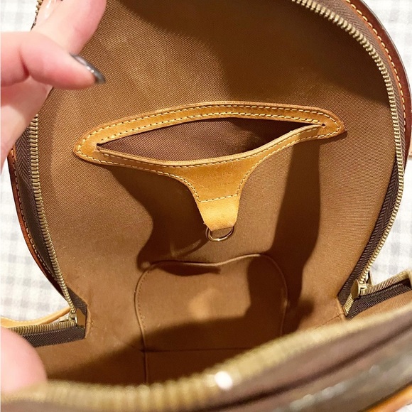 Louis Vuitton Ellipse Backpack - Picture 4 of 4